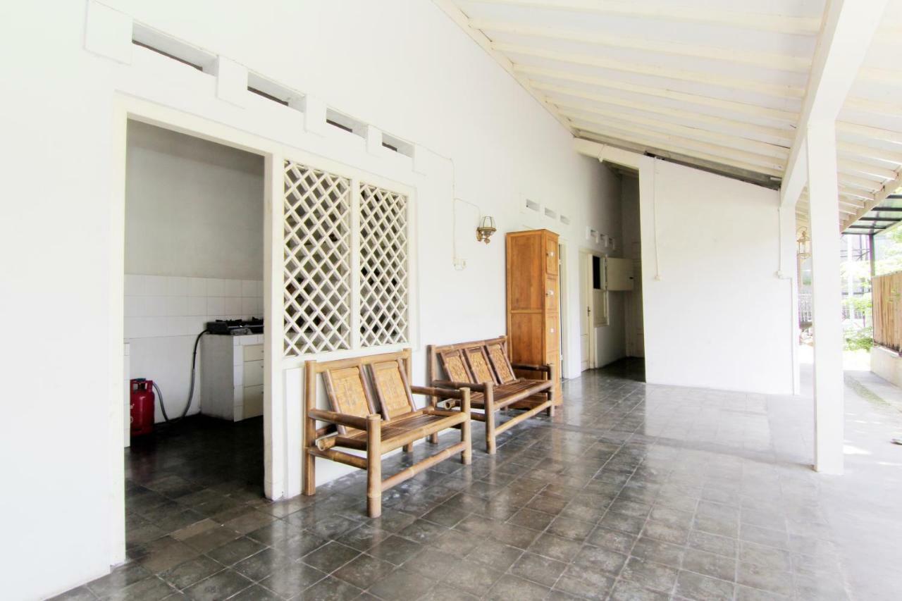 Omah Heritage Yogyakarta Hostel Exterior photo